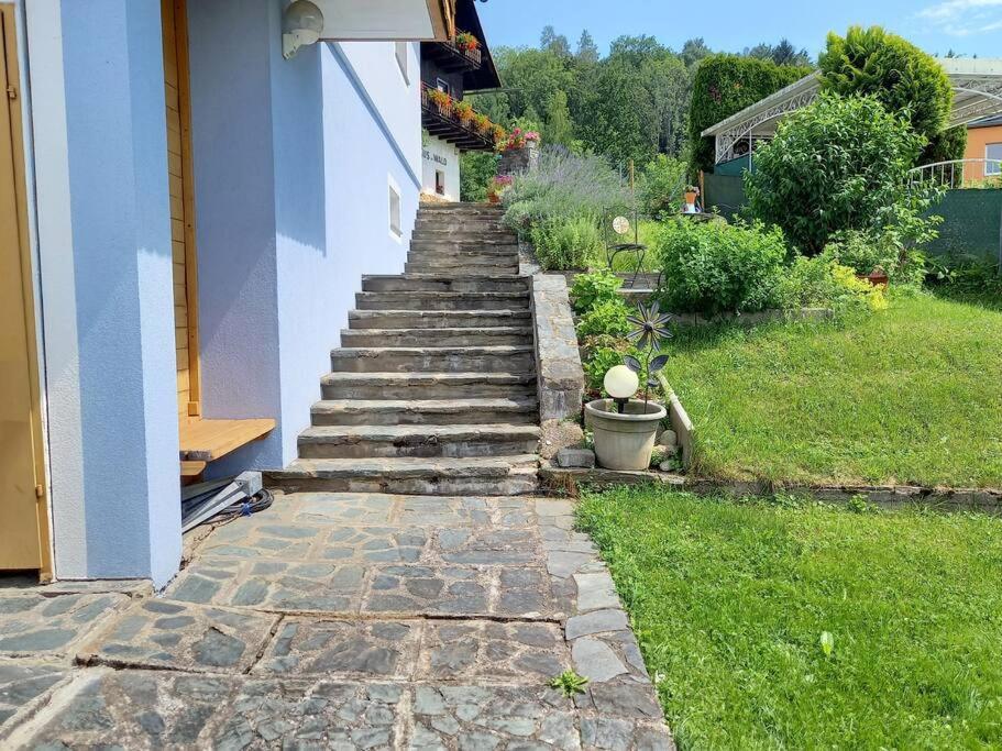 Haus Sonnenhang +Seeblick+Pool Райфниц Екстериор снимка