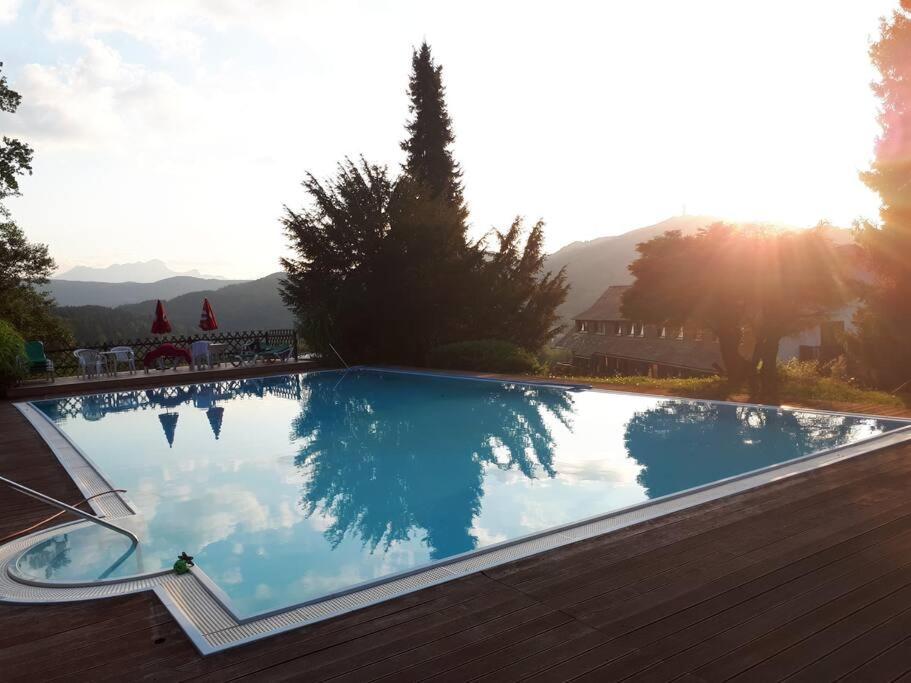 Haus Sonnenhang +Seeblick+Pool Райфниц Екстериор снимка