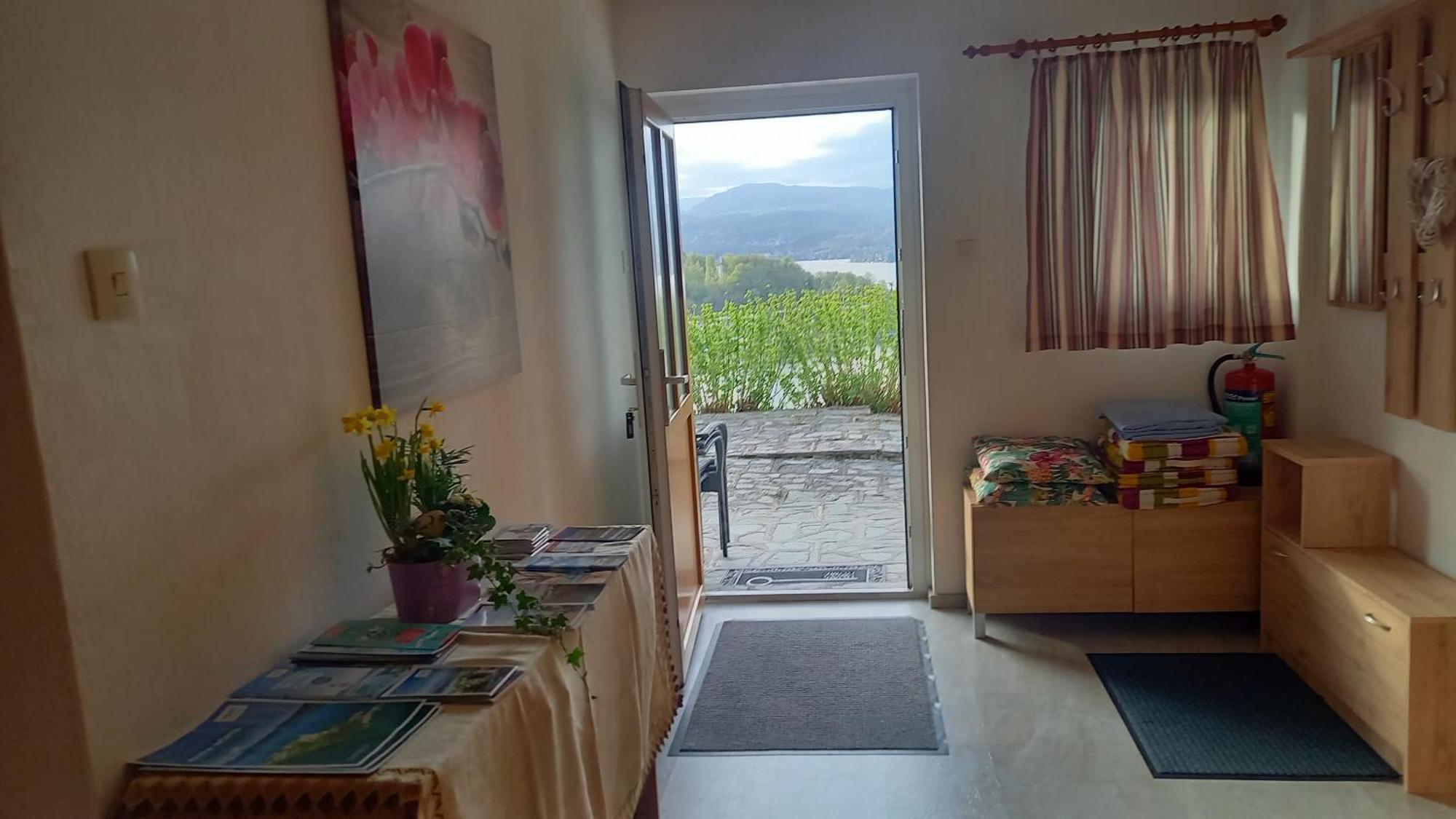 Haus Sonnenhang +Seeblick+Pool Райфниц Екстериор снимка